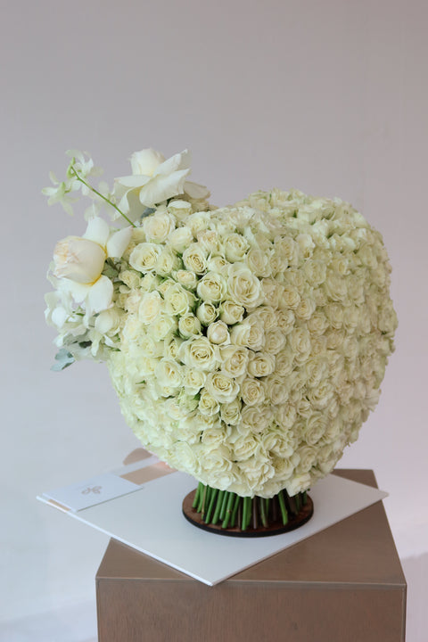 Corazón 3D con Mini Rosas